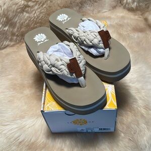 Yellow Box Karnika size 81/2 brand new, never worn